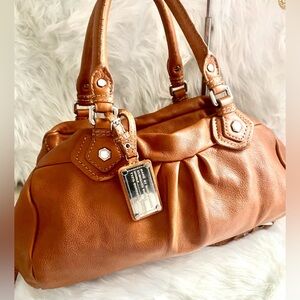 ✨MARC JACOBS✨Classic Q Soft Leather Groovee Satchel Baby Collection Shoulderbag